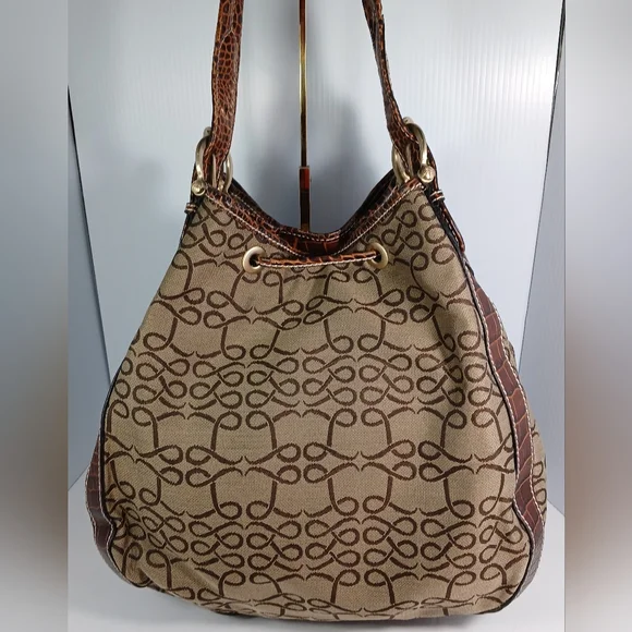 Lancel Canvas Monogram / leather brown crocodile bucket handbag - Picture 7 of 13